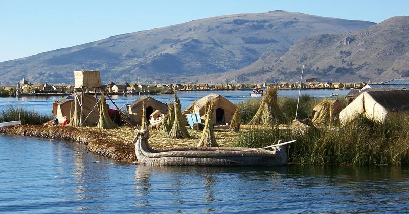 Faut-il choisir une île touristique ou un îlot privé ?
